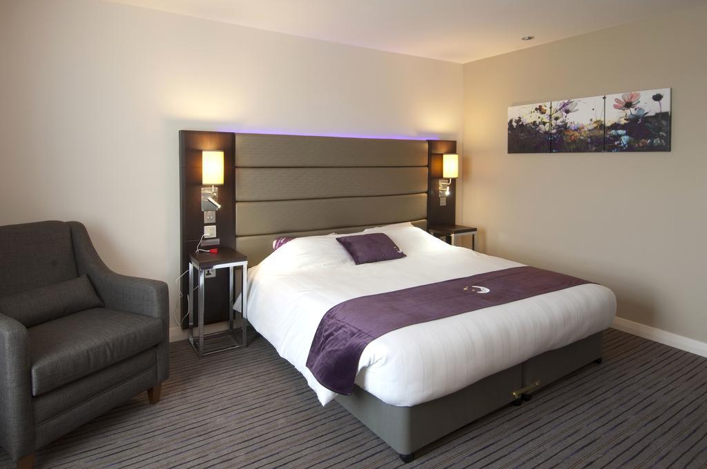 Premier Inn ダンファームリン 部屋 写真