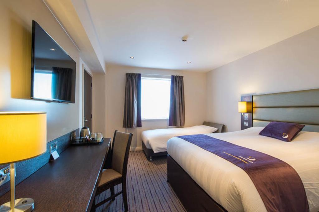 Premier Inn ダンファームリン 部屋 写真
