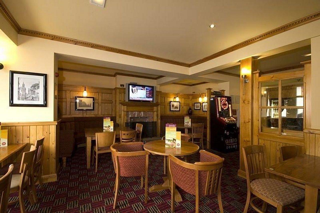 Premier Inn ダンファームリン エクステリア 写真